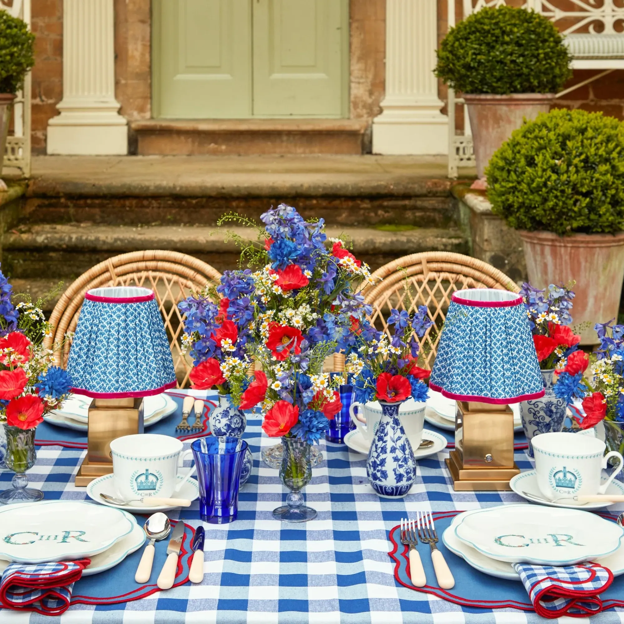 Coronation Breakfast Cup & Saucer (Set Of 4)|Mrs. Alice Clearance