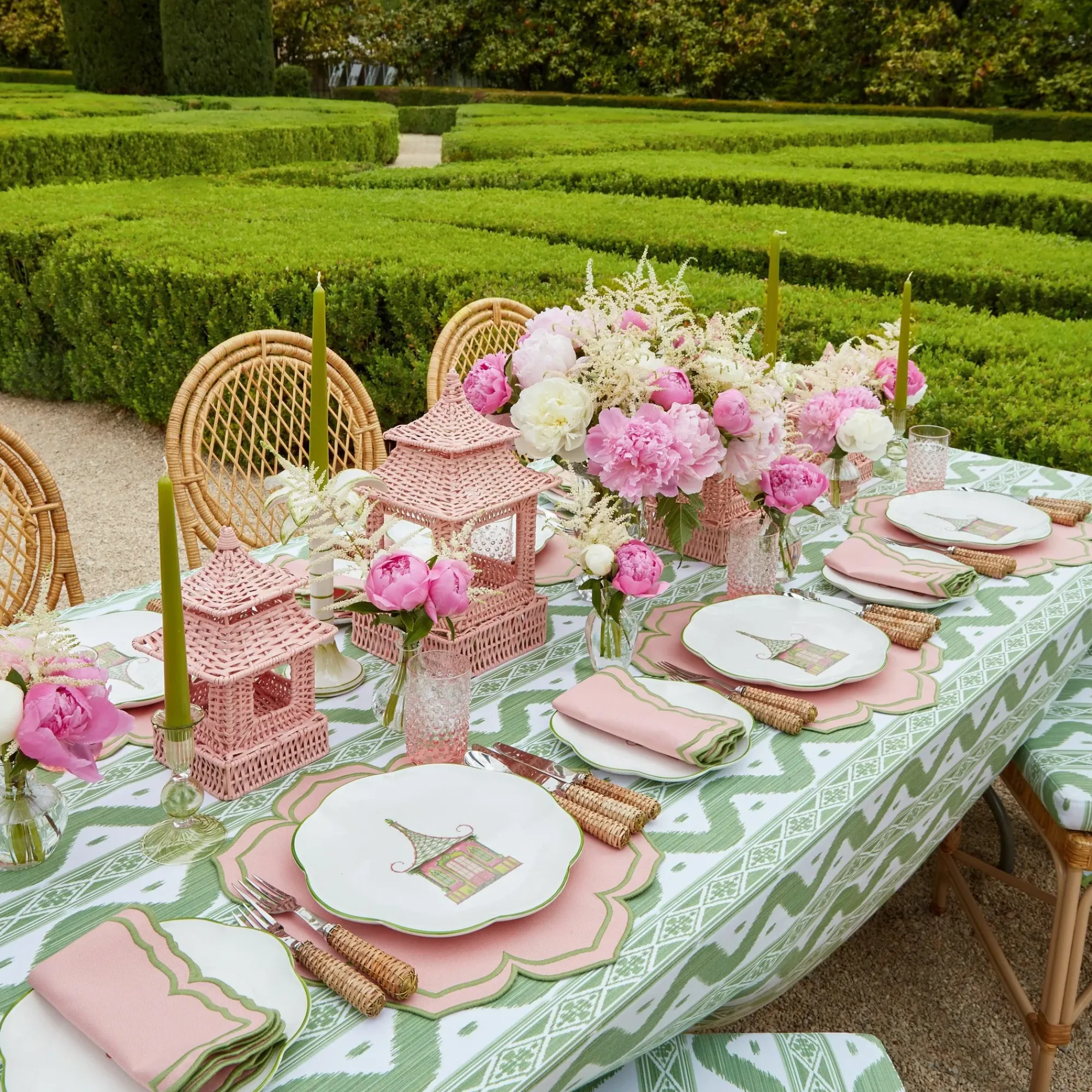 Green Ikat & Pink Fleur Linen Set|Mrs. Alice Hot