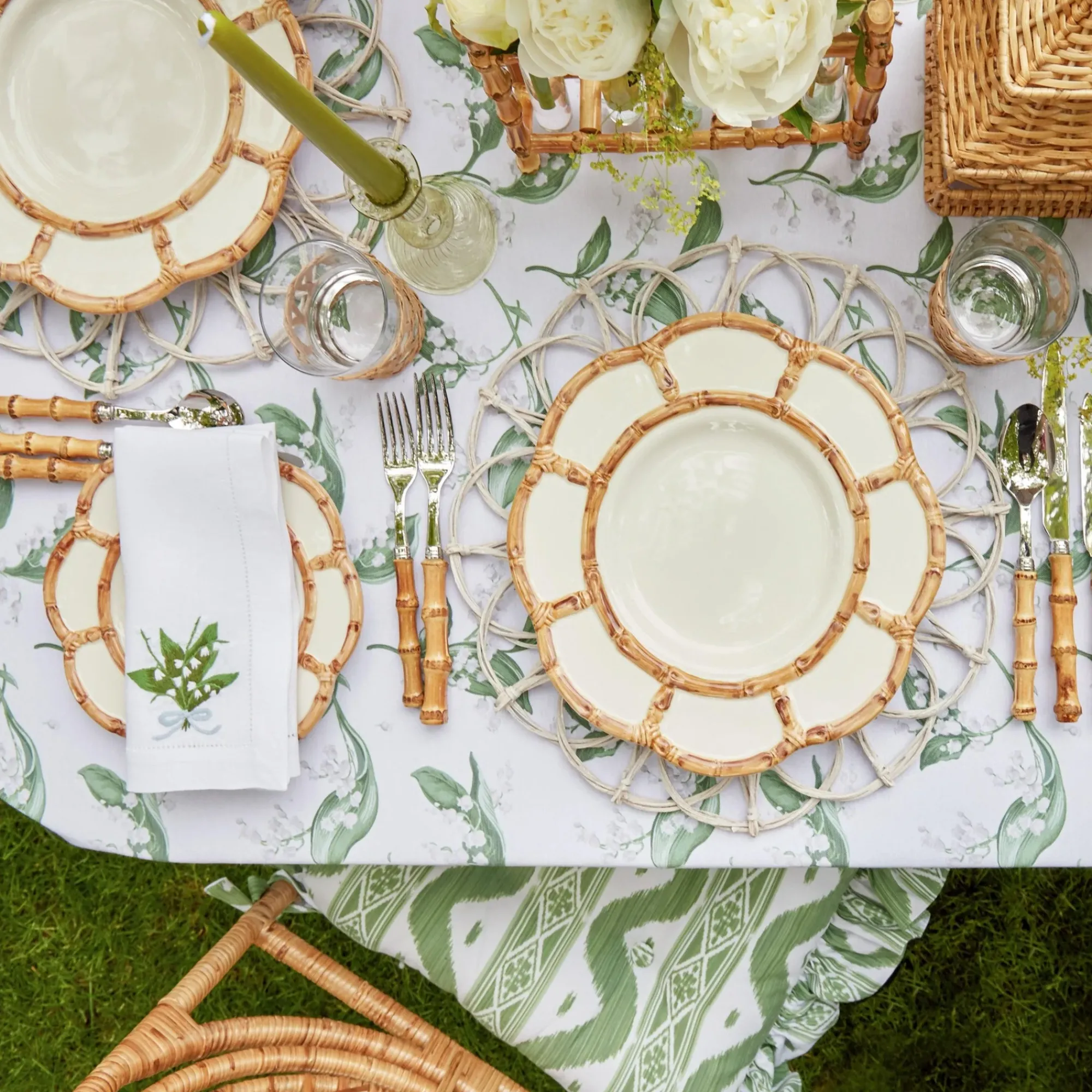 Lily Of The Valley White Linen Napkins (Set Of 4)|Mrs. Alice Online