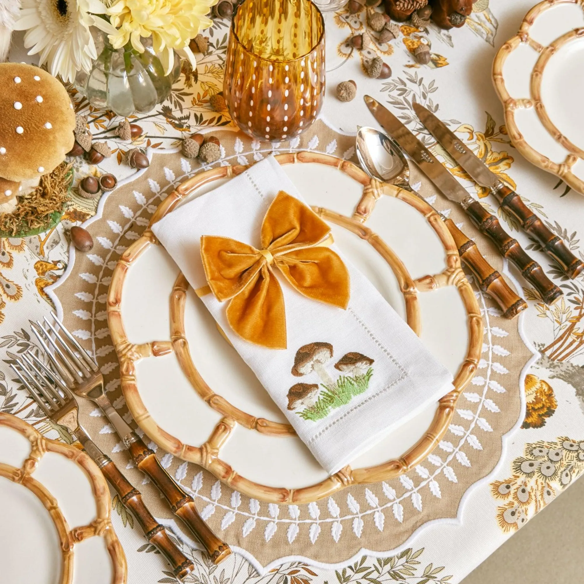 Mushroom White Linen Napkins (Set Of 4)|Mrs. Alice Online