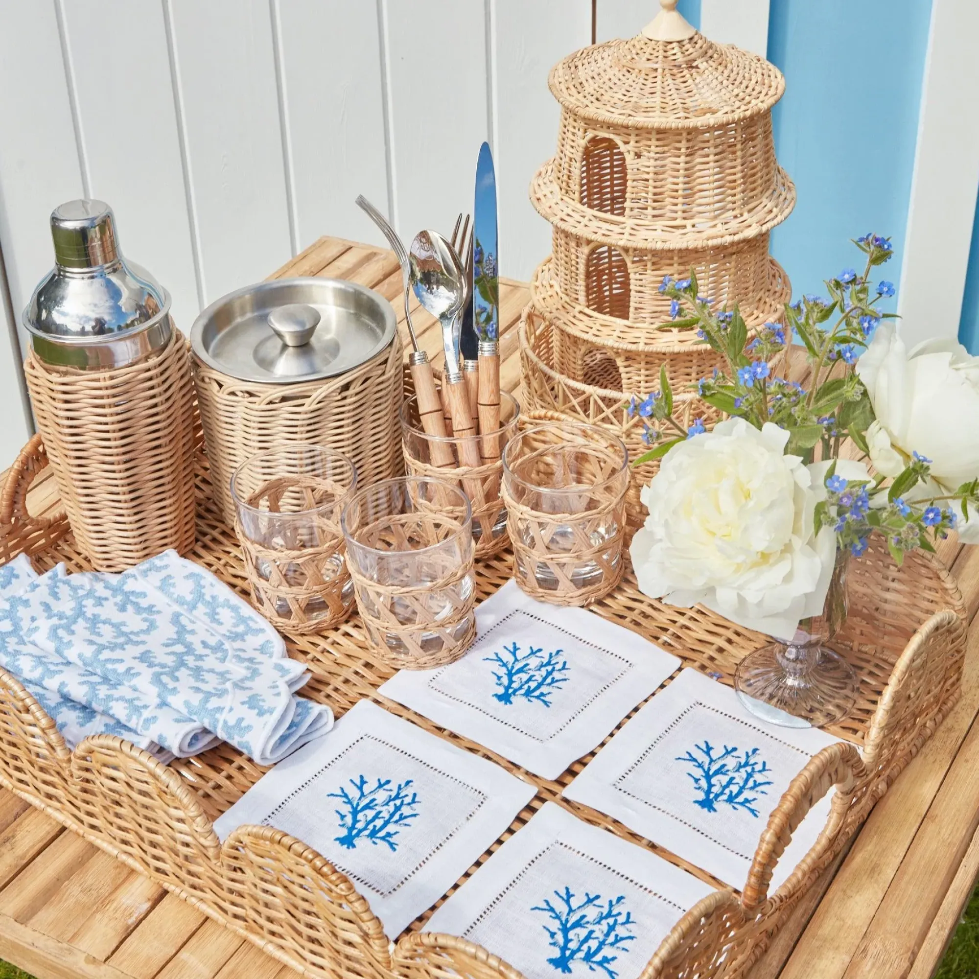 Natural Scalloped Rattan Tray|Mrs. Alice Hot