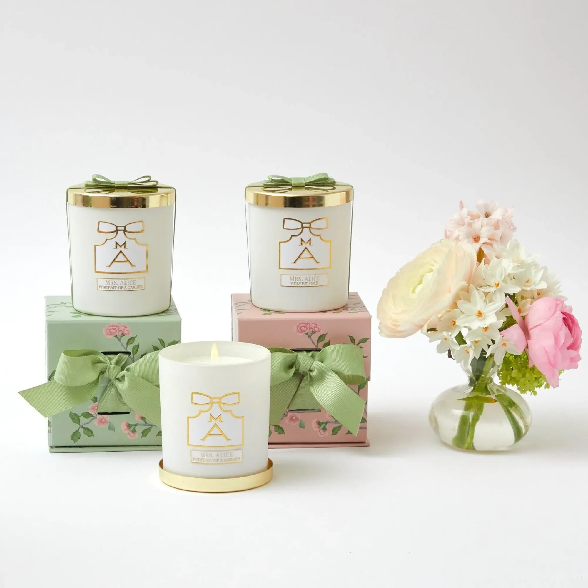 Portrait Of A Garden Scented Candle|Mrs. Alice Hot