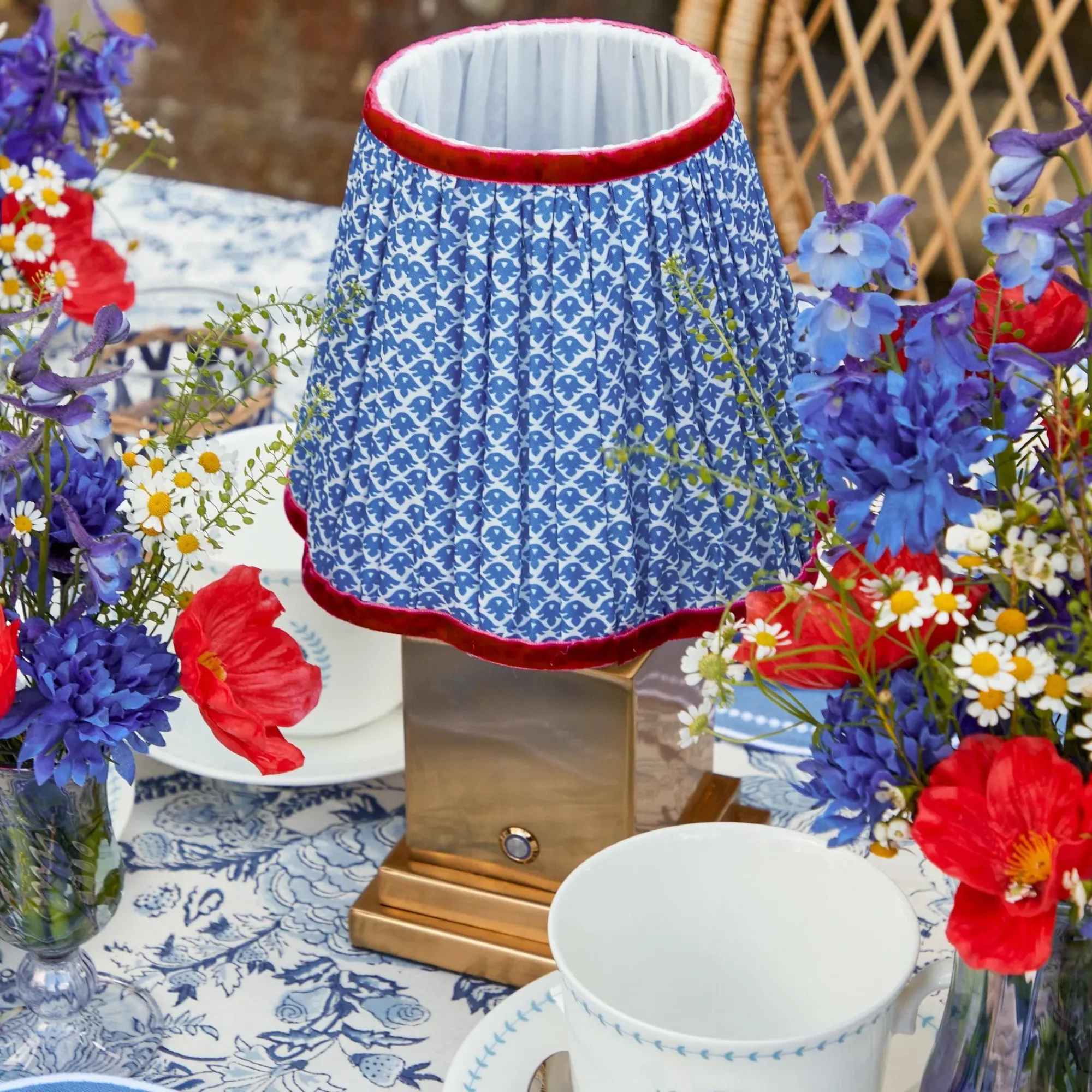 Rechargeable Lamp With Blue Lotus Lampshade|Mrs. Alice Hot