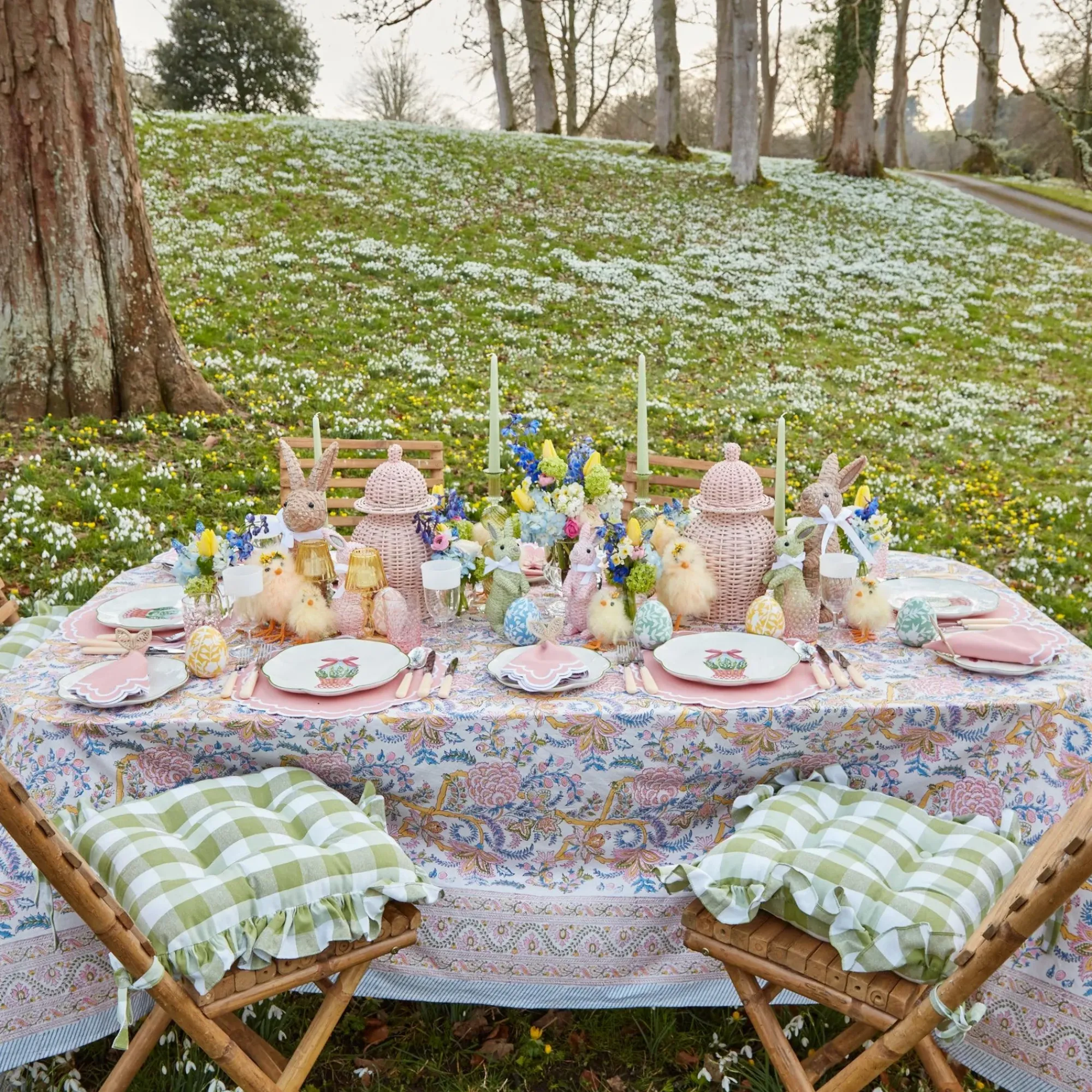 Scalloped Easter Dinner Plate (Set Of 4)|Mrs. Alice Best