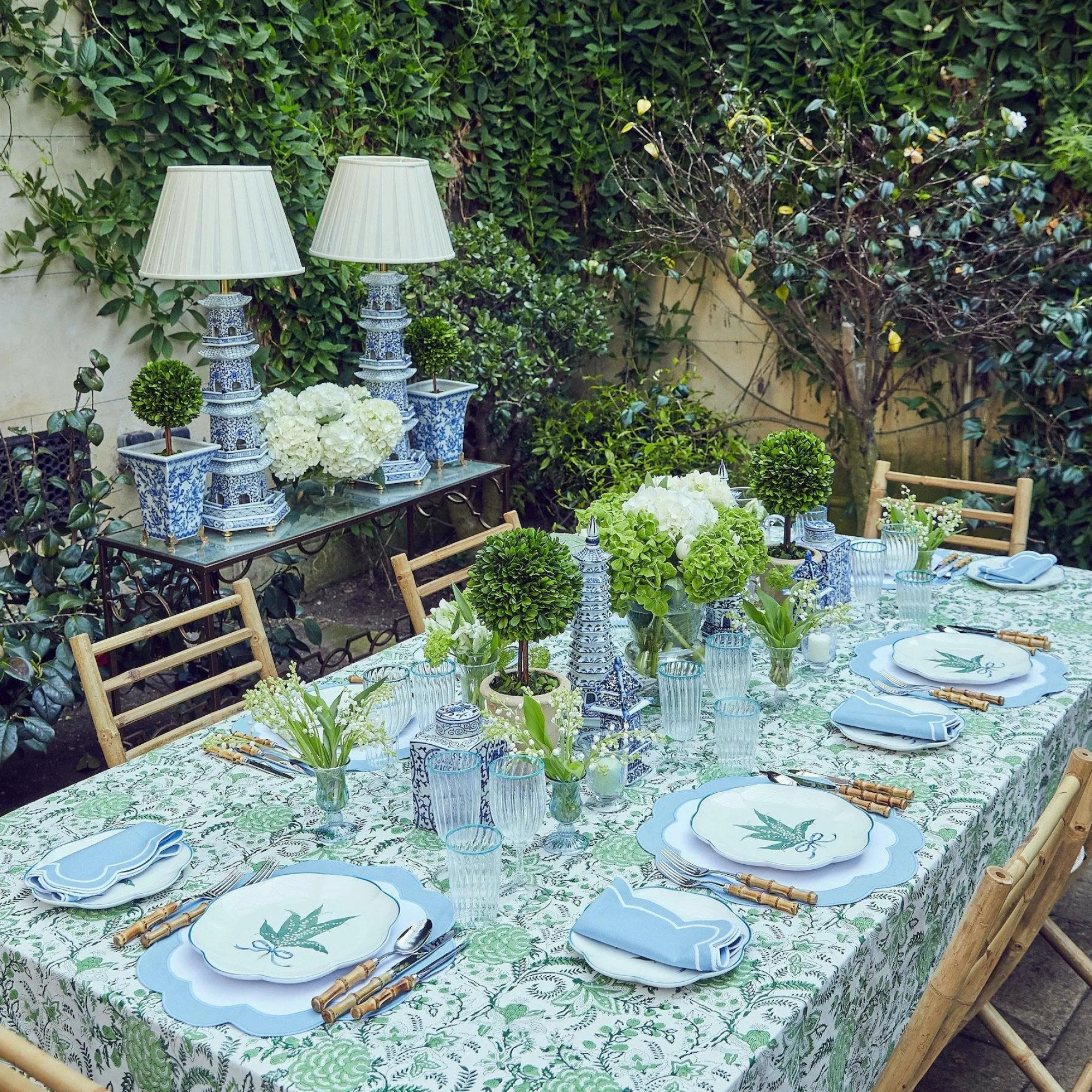 Serena Applique Blue Napkins (Set Of 4)|Mrs. Alice Discount