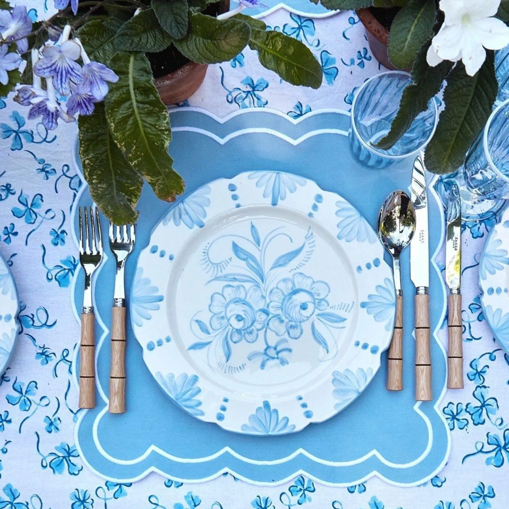 Seville Blue Gardenia Dinner Plate (Set Of 4)|Mrs. Alice