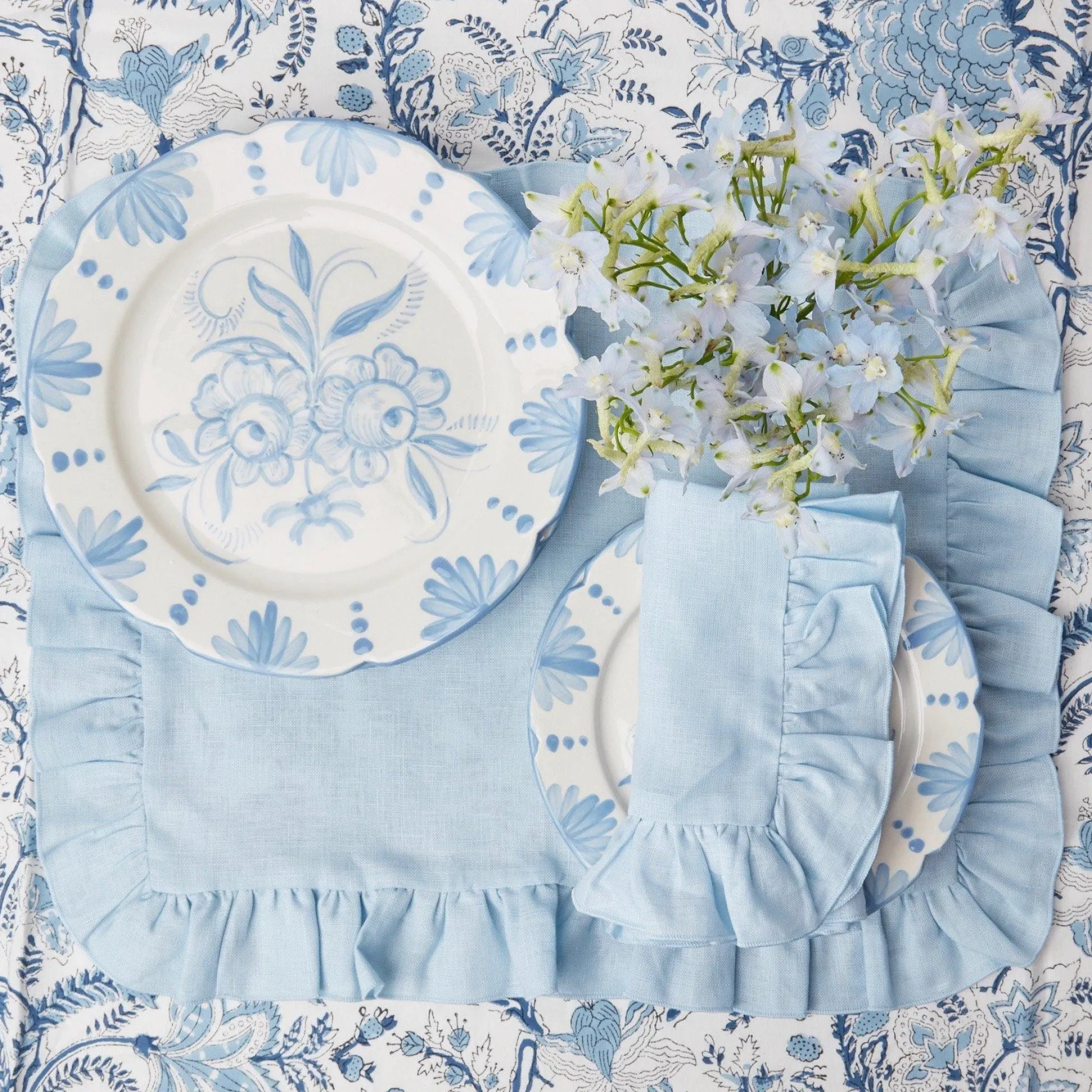 Seville Blue Gardenia Dinner Plate (Set Of 4)|Mrs. Alice