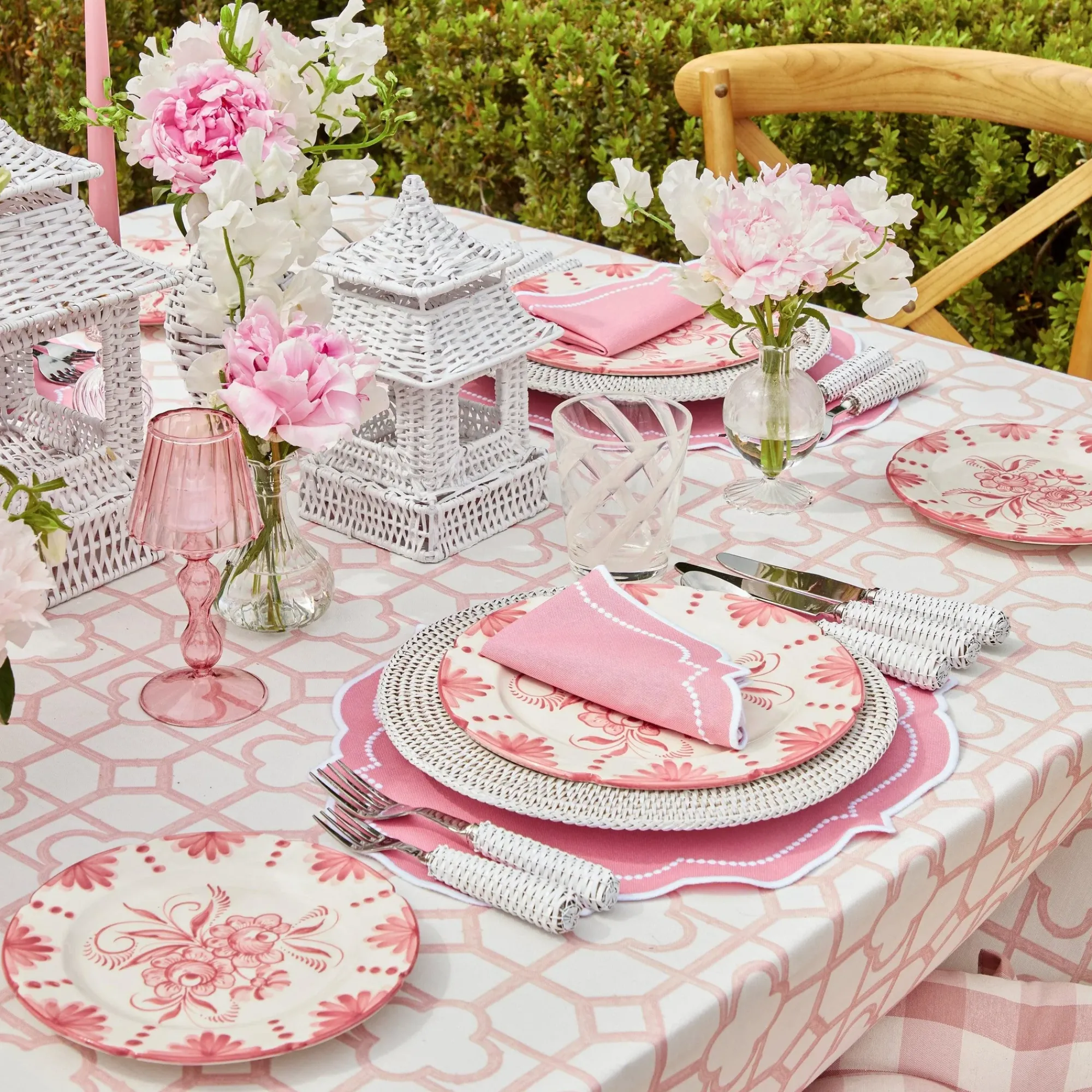 Seville Pink Gardenia Starter Plate (Set Of 4)|Mrs. Alice New